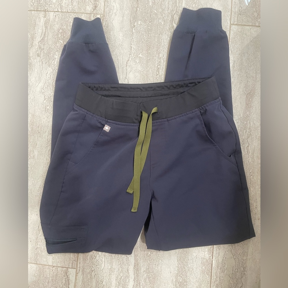 Figs Dark harborJoggers with Green Drawstring